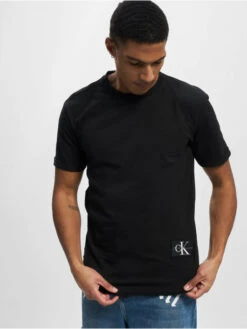 Calvin Klein Herren T-Shirt Badge Turn Up In Schwarz
