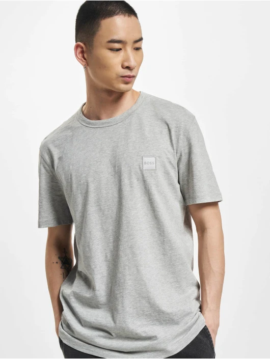 Hugo Herren T-Shirt Tegood Regular Fit Logo Patch In Grau 1 Hugo Herren T-Shirt Tegood Regular Fit Logo Patch In Grau