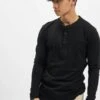 URBAN CLASSICS Herren Longsleeve Basic Henley In Schwarz