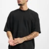 URBAN CLASSICS Herren T-Shirt Oversized Mock Neck In Schwarz